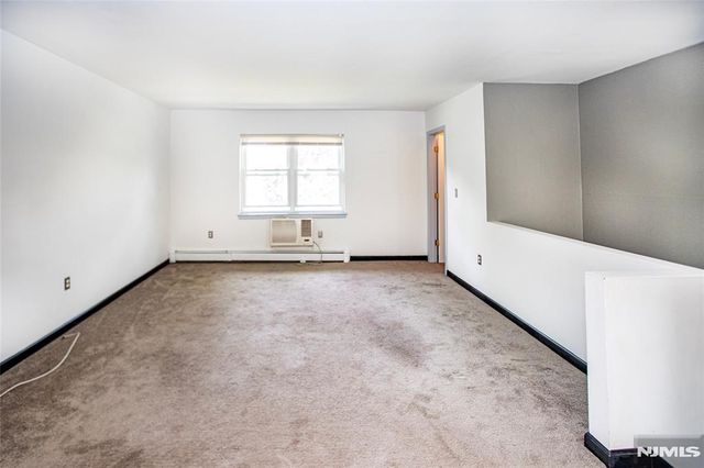 1130 Valley Road 2B, Wayne, NJ 07470