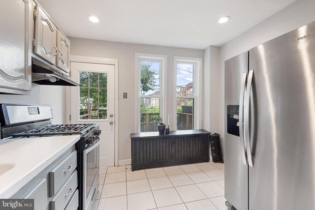130 E RANDALL ST, Baltimore, MD 21230