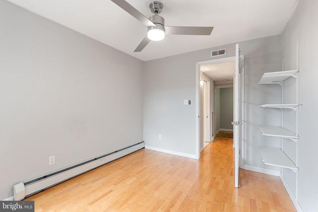 130 E RANDALL ST, Baltimore, MD 21230