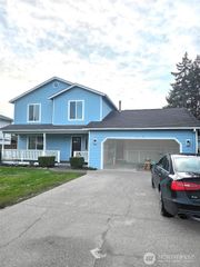 15716 46th Avenue E, Tacoma, WA 98446
