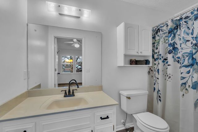 2440 Laurel Hill Ct, Murfreesboro, TN 37129