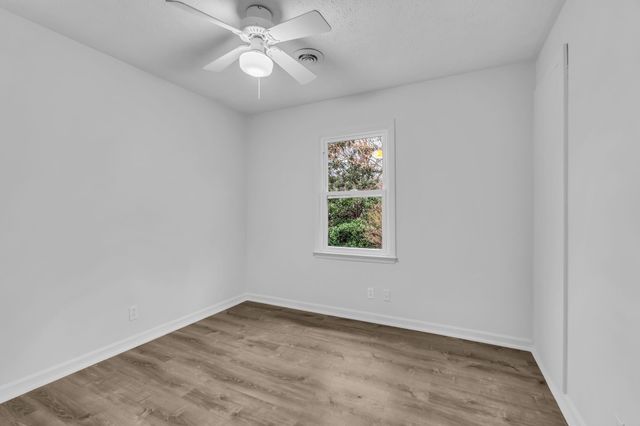 2440 Laurel Hill Ct, Murfreesboro, TN 37129