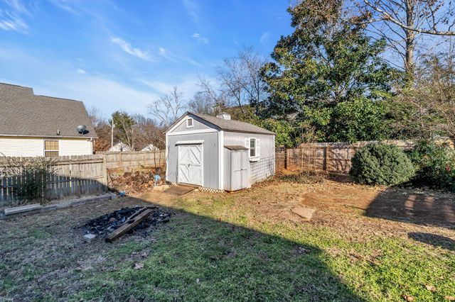 2440 Laurel Hill Ct, Murfreesboro, TN 37129