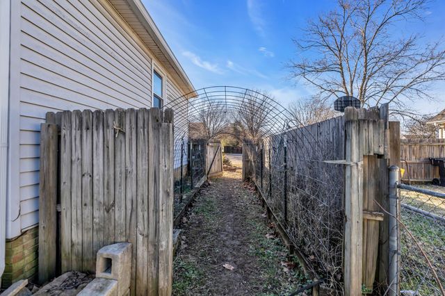 2440 Laurel Hill Ct, Murfreesboro, TN 37129