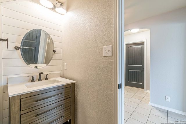 9827 SELESTAT PT, Schertz, TX 78154