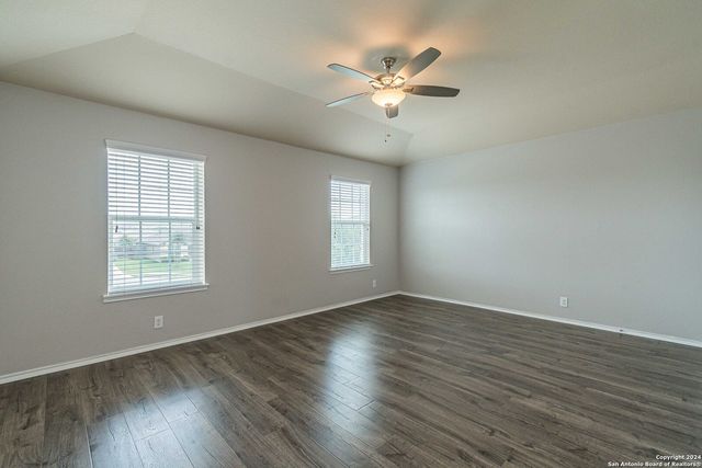 9827 SELESTAT PT, Schertz, TX 78154