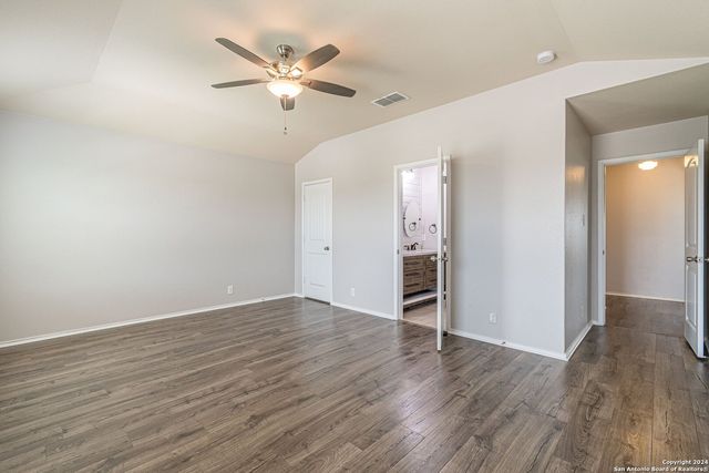 9827 SELESTAT PT, Schertz, TX 78154