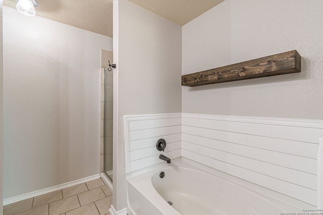 9827 SELESTAT PT, Schertz, TX 78154