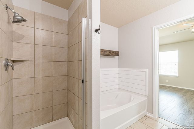 9827 SELESTAT PT, Schertz, TX 78154