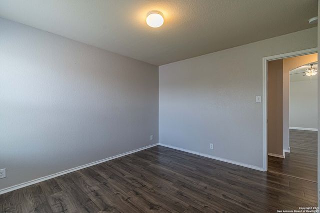 9827 SELESTAT PT, Schertz, TX 78154