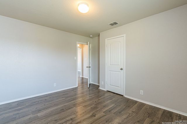 9827 SELESTAT PT, Schertz, TX 78154