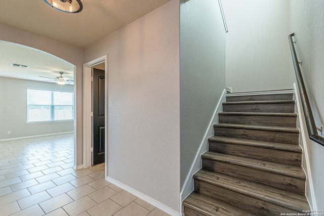 9827 SELESTAT PT, Schertz, TX 78154