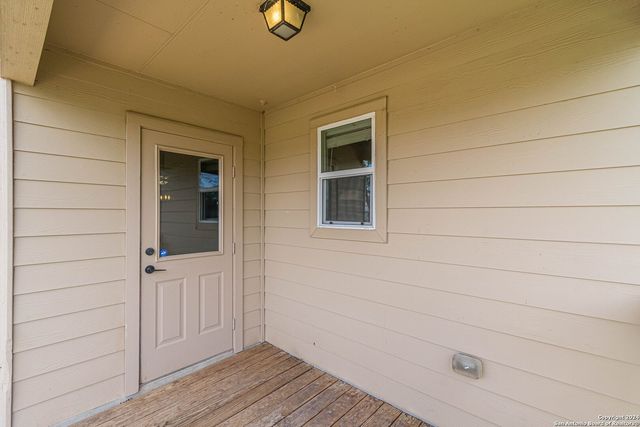 9827 SELESTAT PT, Schertz, TX 78154