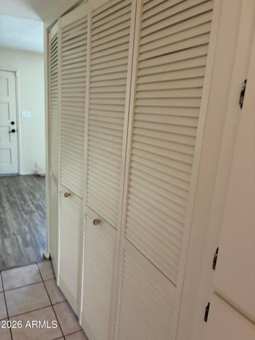 6618 S PALM Drive, Tempe, AZ 85283