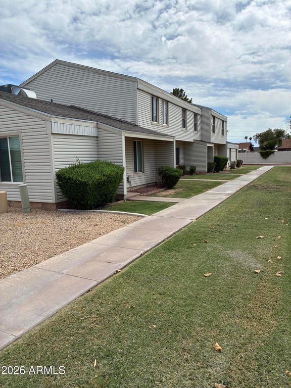 6618 S PALM Drive, Tempe, AZ 85283