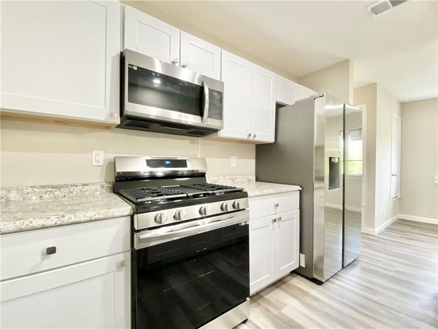 2110 Blue Meadow B, Austin, TX 78744