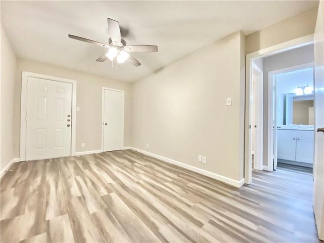 2110 Blue Meadow B, Austin, TX 78744