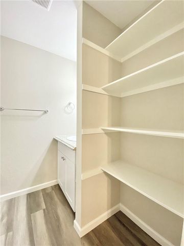 2110 Blue Meadow B, Austin, TX 78744