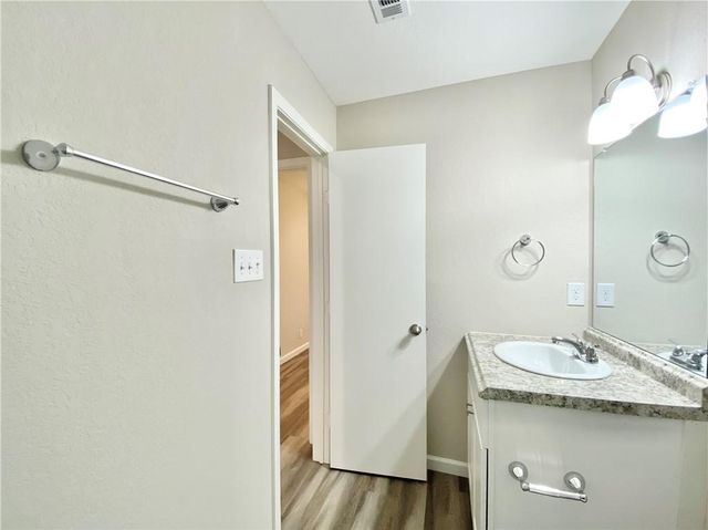 2110 Blue Meadow B, Austin, TX 78744