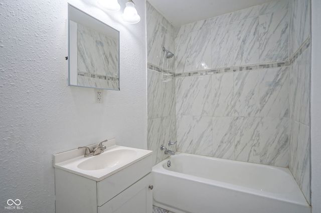 1423 Halford Street, Anderson, IN 46016