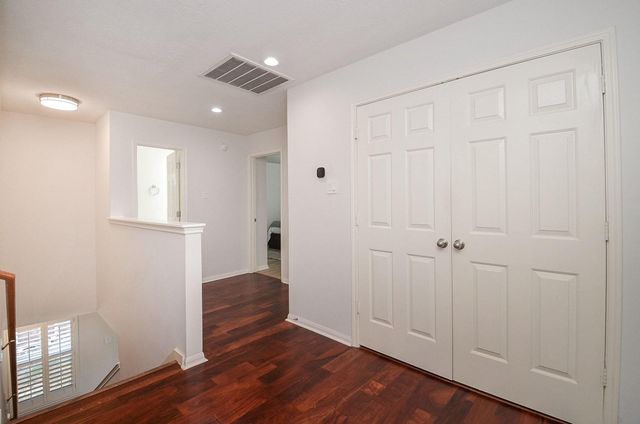 5110 Prosperity Circle, Houston, TX 77018