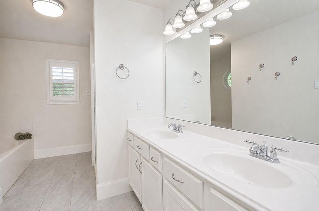 5110 Prosperity Circle, Houston, TX 77018