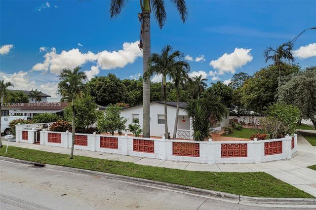 790 W 73rd Place, Hialeah, FL 33014