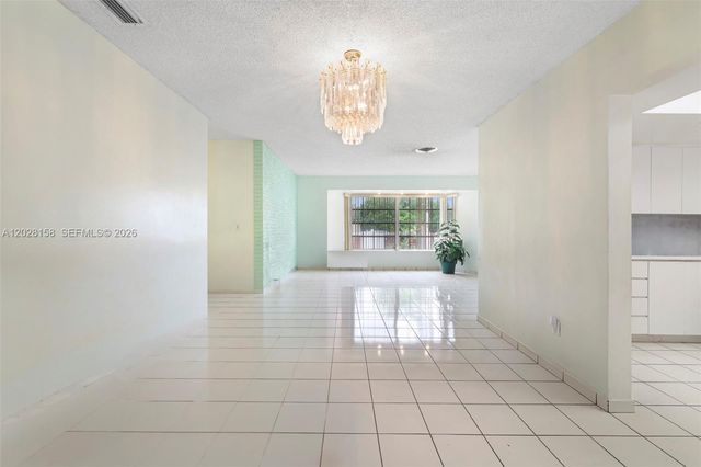 790 W 73rd Place, Hialeah, FL 33014