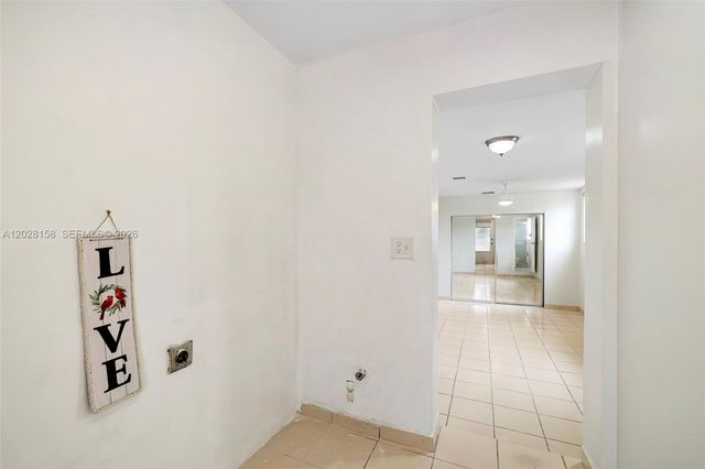 790 W 73rd Place, Hialeah, FL 33014