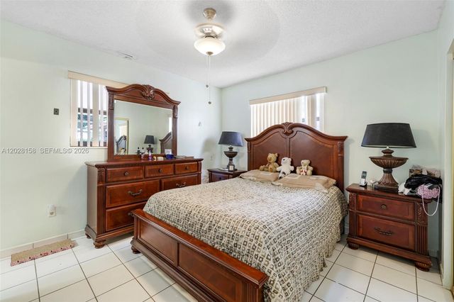 790 W 73rd Place, Hialeah, FL 33014