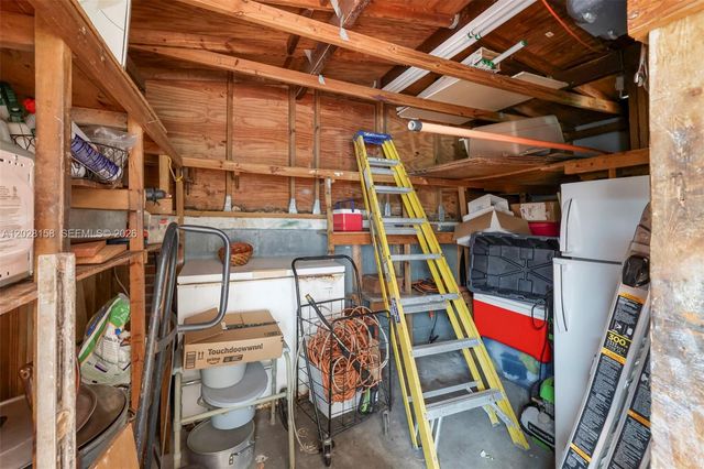 790 W 73rd Place, Hialeah, FL 33014