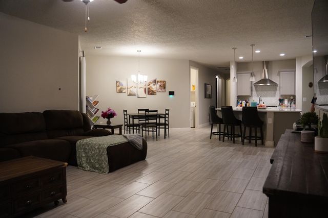 4412 Skyline Loop NE, Rio Rancho, NM 87144