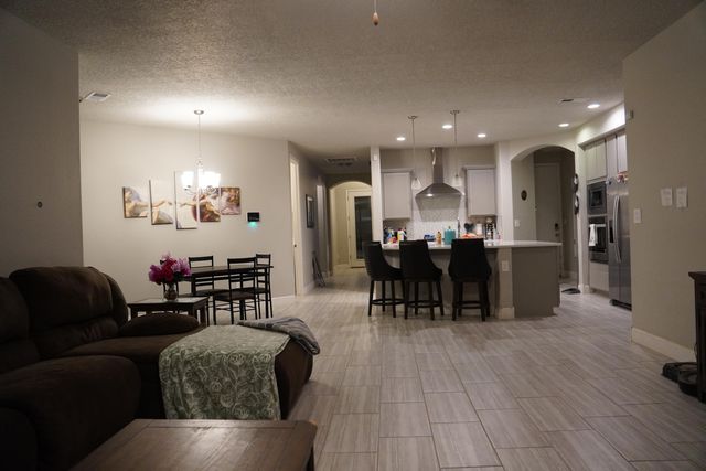 4412 Skyline Loop NE, Rio Rancho, NM 87144