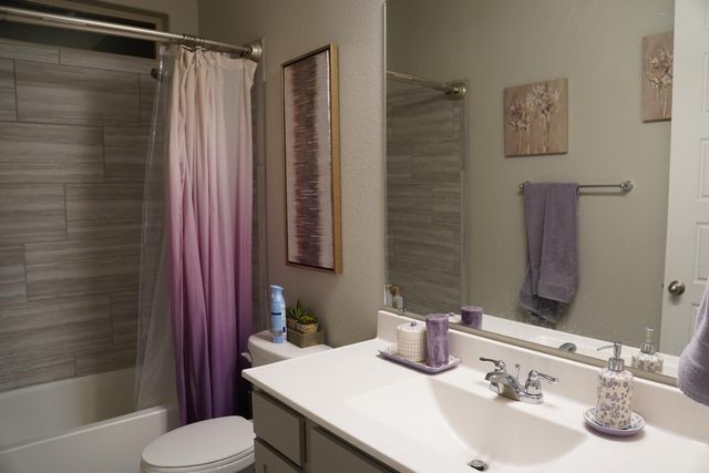 4412 Skyline Loop NE, Rio Rancho, NM 87144