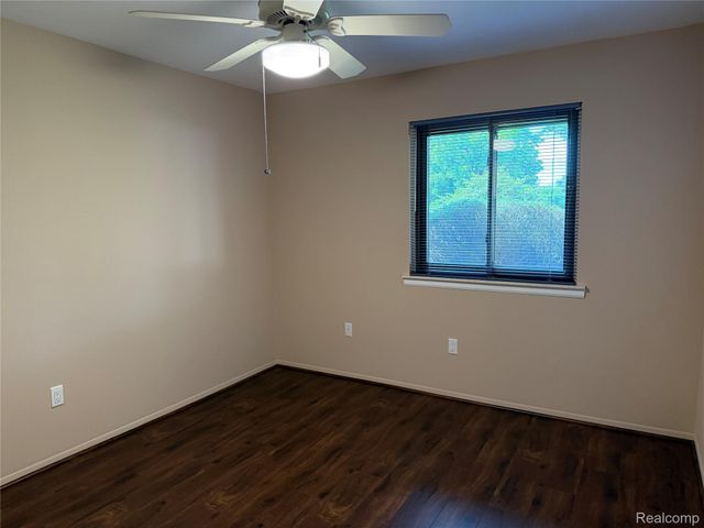 5220 W Utica Road, Shelby Charter Township, MI 48317