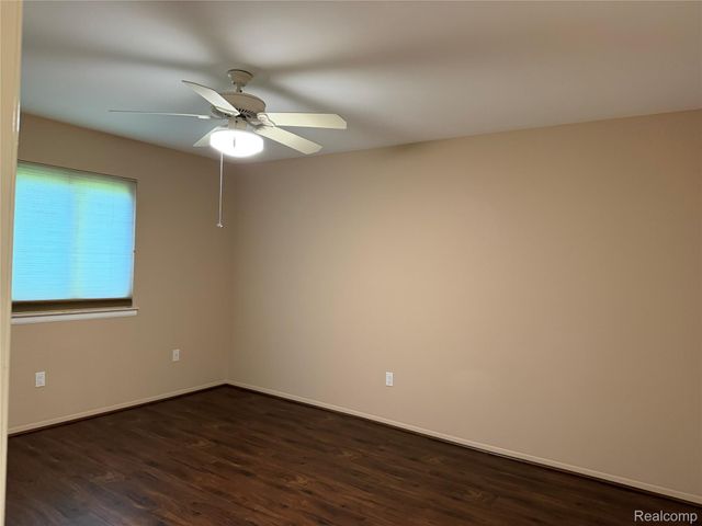 5220 W Utica Road, Shelby Charter Township, MI 48317
