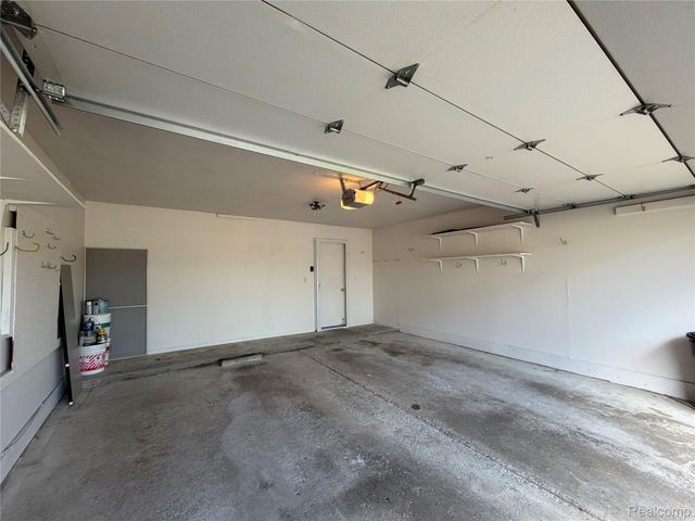 5220 W Utica Road, Shelby Charter Township, MI 48317