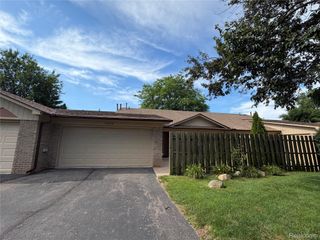 5220 W Utica Road, Shelby Charter Township, MI 48317