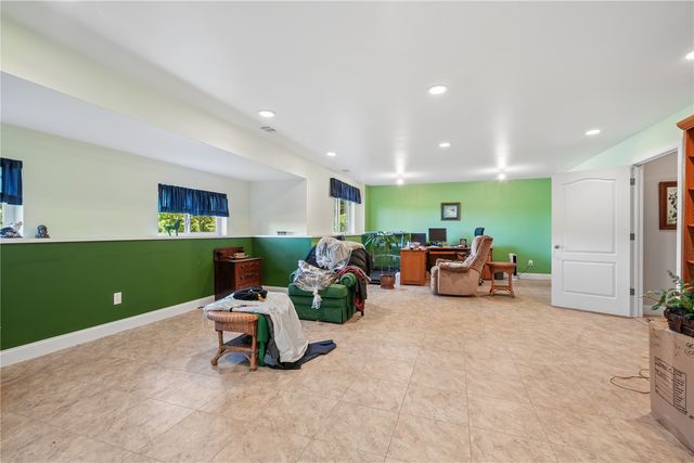 1669 Timberlake Run, Cedar Rapids, IA 52403
