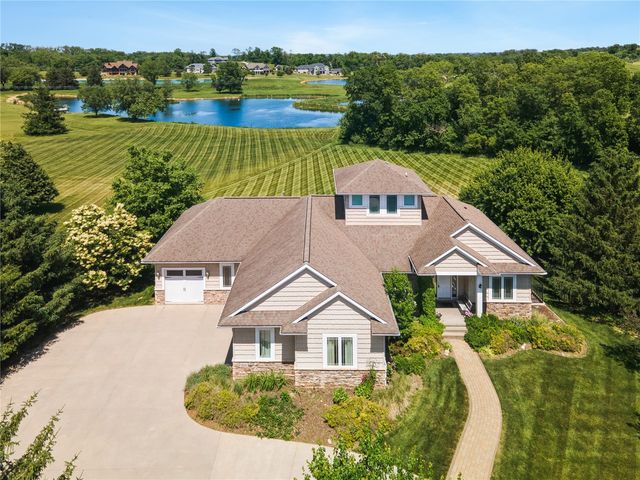 1669 Timberlake Run, Cedar Rapids, IA 52403