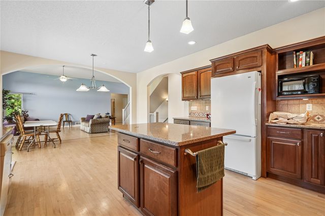 1669 Timberlake Run, Cedar Rapids, IA 52403