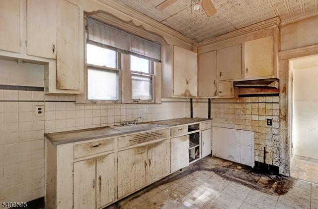 86 Watchung Ave, West Orange Twp., NJ 07052