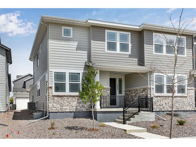 1422 Hudson Pl, Longmont, CO 80501