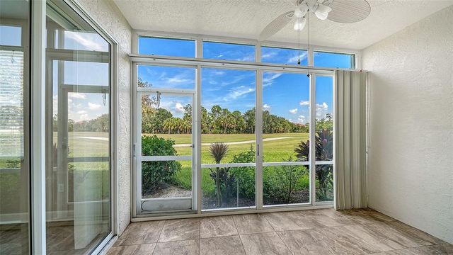 8735 OLDE HICKORY AVENUE 8105, Sarasota, FL 34238