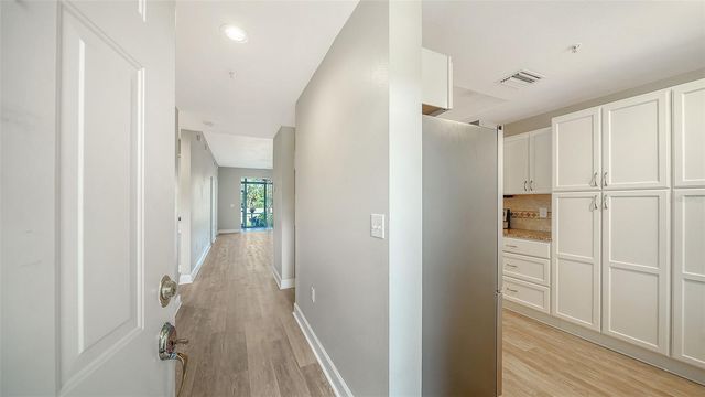 8735 OLDE HICKORY AVENUE 8105, Sarasota, FL 34238