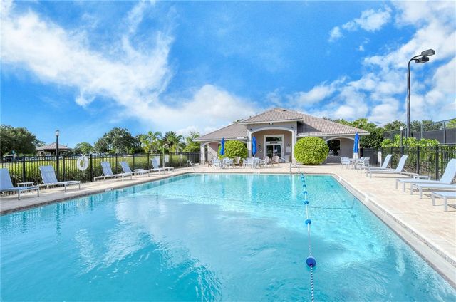 8735 OLDE HICKORY AVENUE 8105, Sarasota, FL 34238