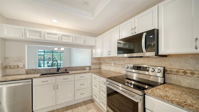 8735 OLDE HICKORY AVENUE 8105, Sarasota, FL 34238