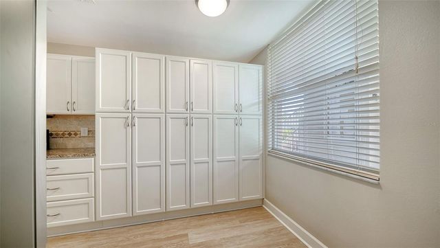8735 OLDE HICKORY AVENUE 8105, Sarasota, FL 34238
