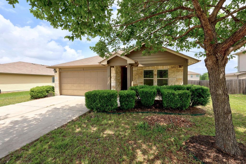 224 Frio River TRL, Hutto, TX 78634