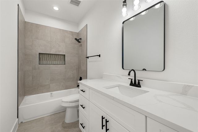 6302 Ezzard Charles Lane A, Houston, TX 77091